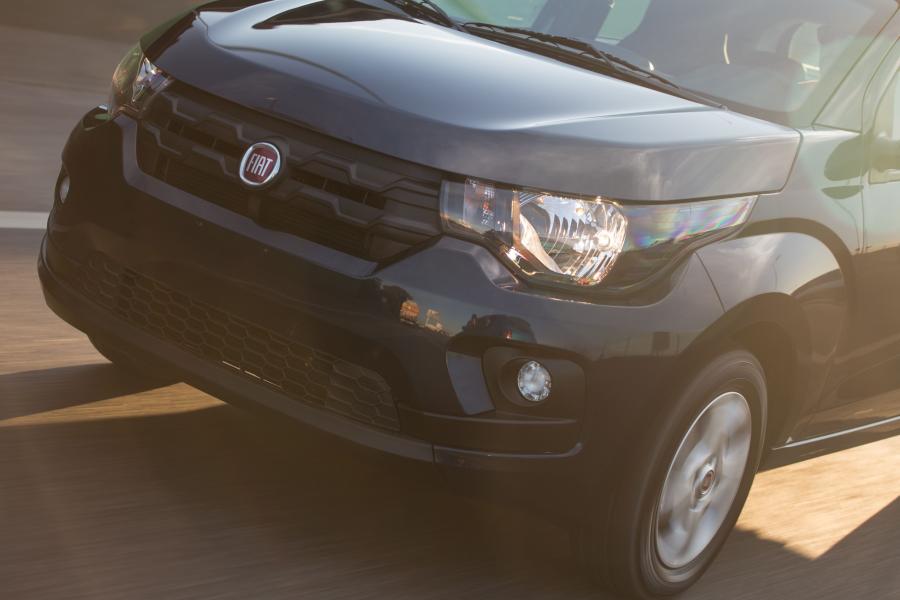 Детали экстерьера Fiat Mobi Easy (341) 2016 года  (фото 2 из 28)